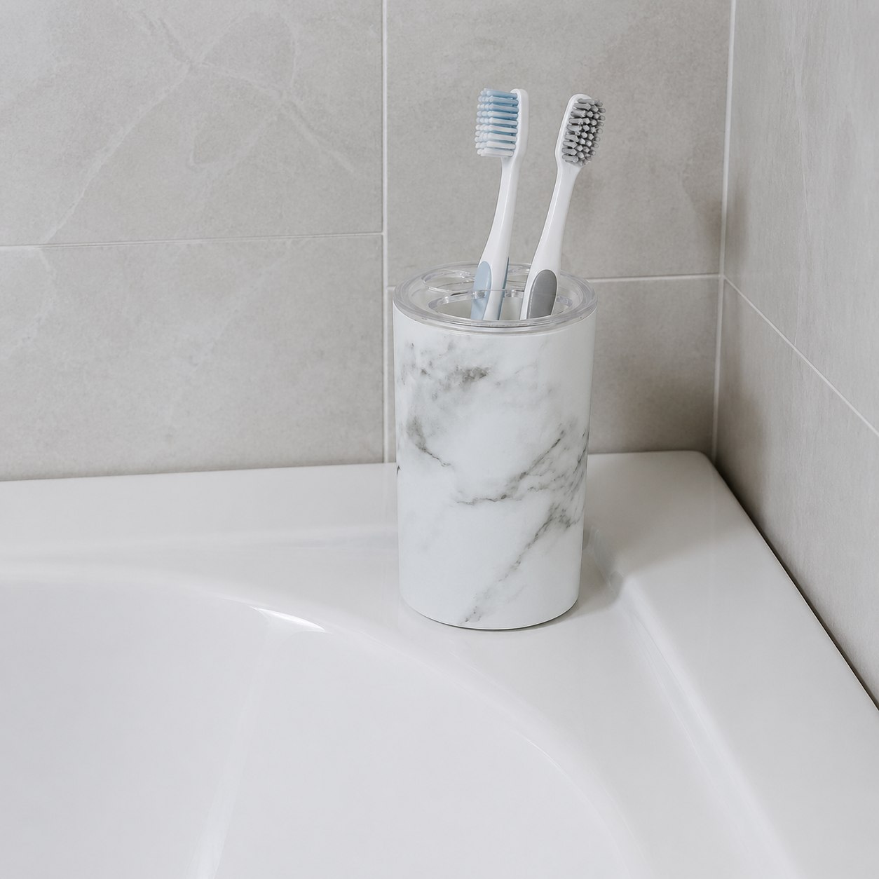 Стакан для зубных щеток Delphinium коллекция "Вояж" (Marble), пластик